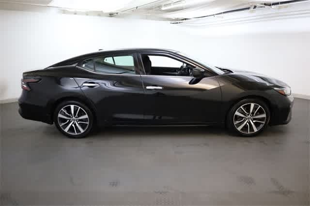 Thumbnail: 2019 Nissan Maxima - 9
