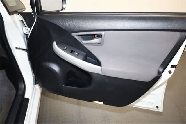 Thumbnail: 2013 Toyota Prius - 22
