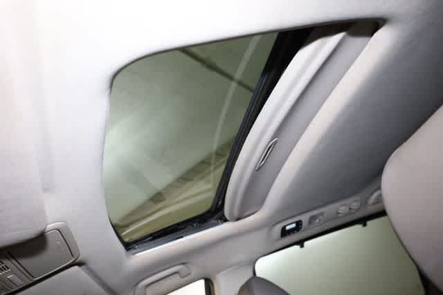 Thumbnail: 2014 Honda Odyssey - 20