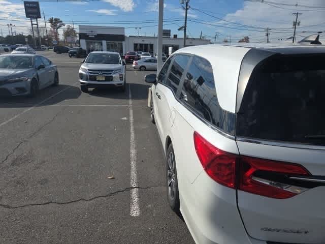 Thumbnail: 2023 Honda Odyssey - 8