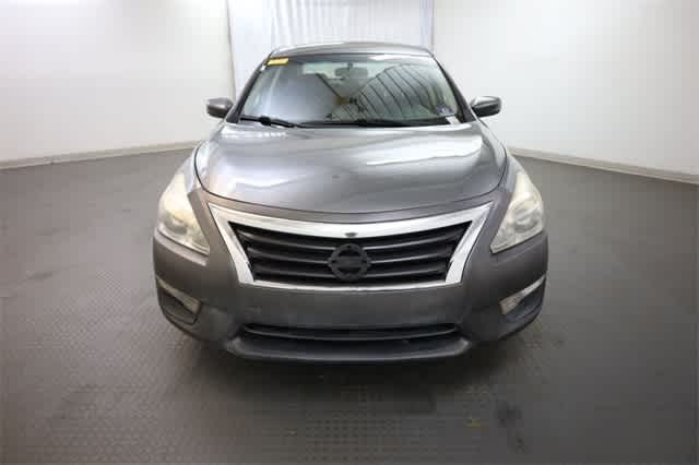 Thumbnail: 2015 Nissan Altima - 12