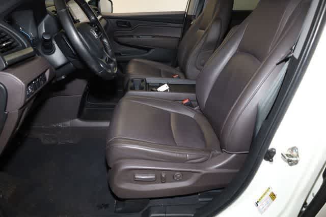 Thumbnail: 2018 Honda Odyssey - 15