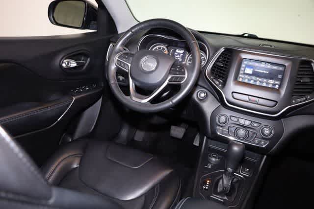 Thumbnail: 2019 Jeep Cherokee - 21