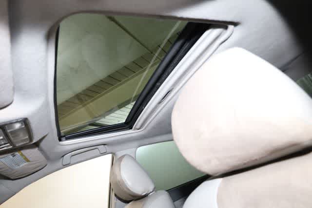 Thumbnail: 2010 Toyota Camry - 18