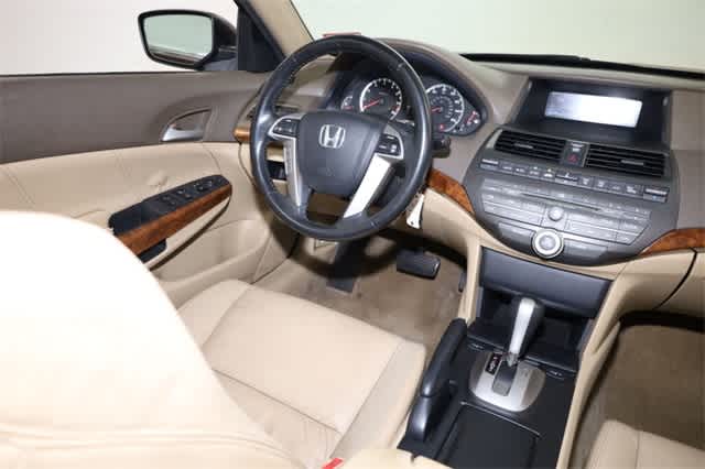 Thumbnail: 2010 Honda Accord - 16