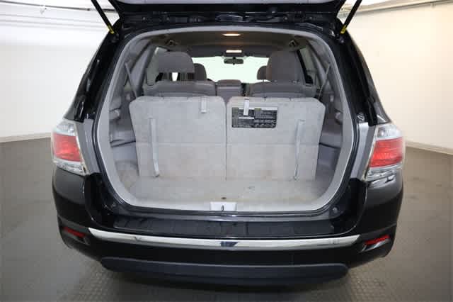 Thumbnail: 2013 Toyota Highlander - 35