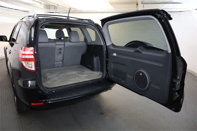 Thumbnail: 2011 Toyota RAV4 - 33