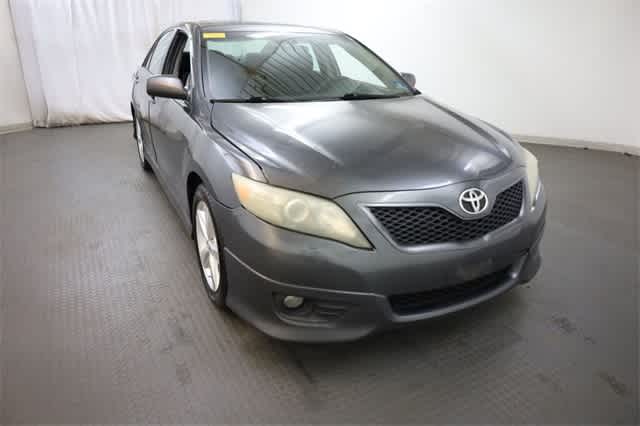 Thumbnail: 2011 Toyota Camry - 11