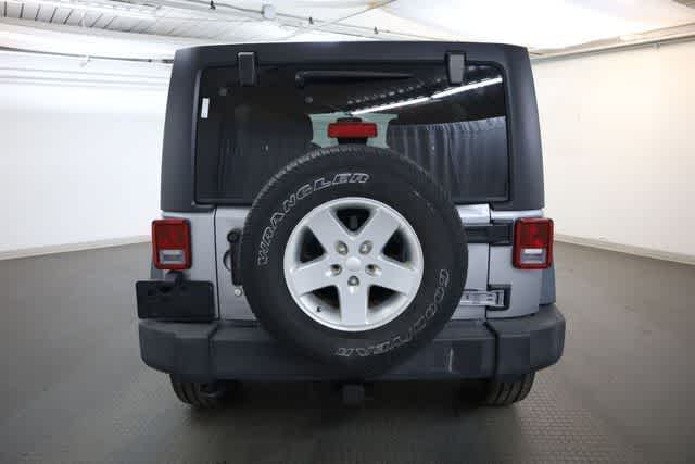 Thumbnail: 2015 Jeep Wrangler - 6