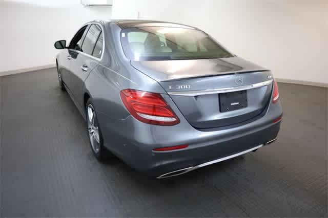 Thumbnail: 2017 Mercedes-Benz E-Class - 5