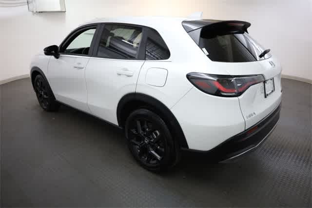 Thumbnail: 2025 Honda HR-V - 4
