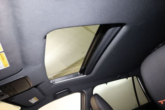 Thumbnail: 2023 Honda Passport - 28