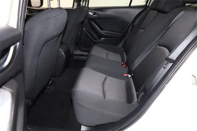 Thumbnail: 2018 Mazda Mazda3 - 21