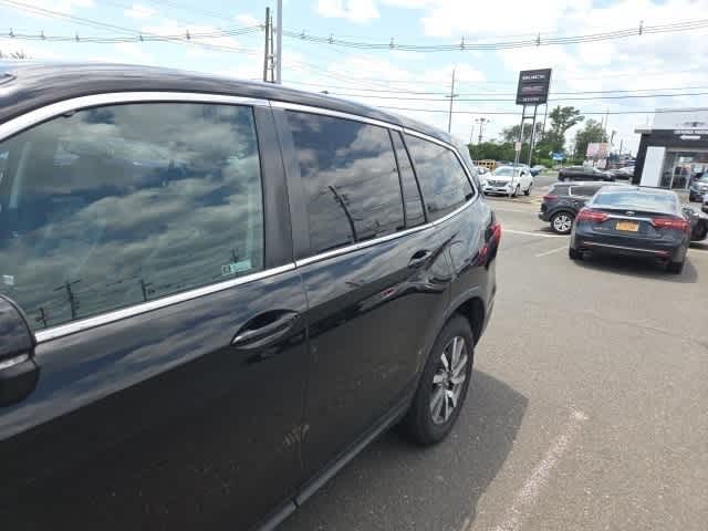 Thumbnail: 2019 Honda Pilot - 4