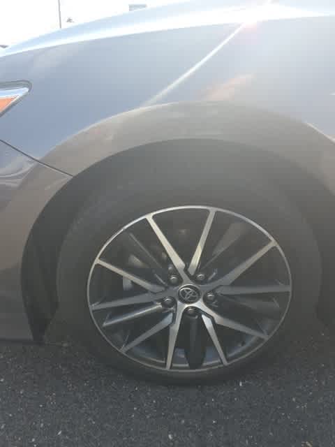 Thumbnail: 2021 Toyota Camry - 22