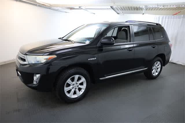 Thumbnail: 2013 Toyota Highlander - 2