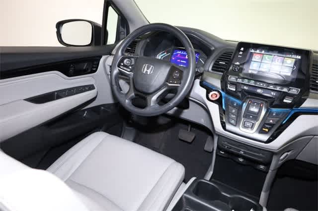 Thumbnail: 2022 Honda Odyssey - 16