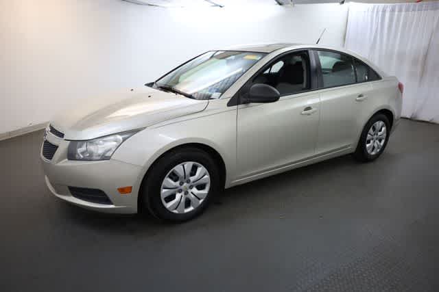 Thumbnail: 2014 Chevrolet Cruze - 2