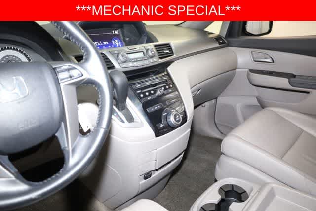 Thumbnail: 2013 Honda Odyssey - 16