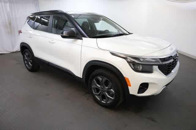 Thumbnail: 2024 Kia Seltos - 10