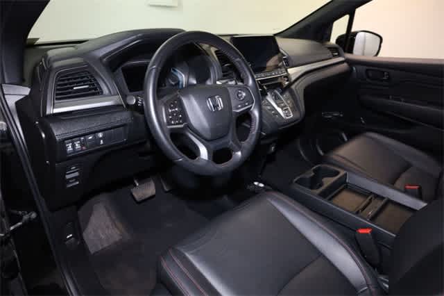 Thumbnail: 2023 Honda Odyssey - 14