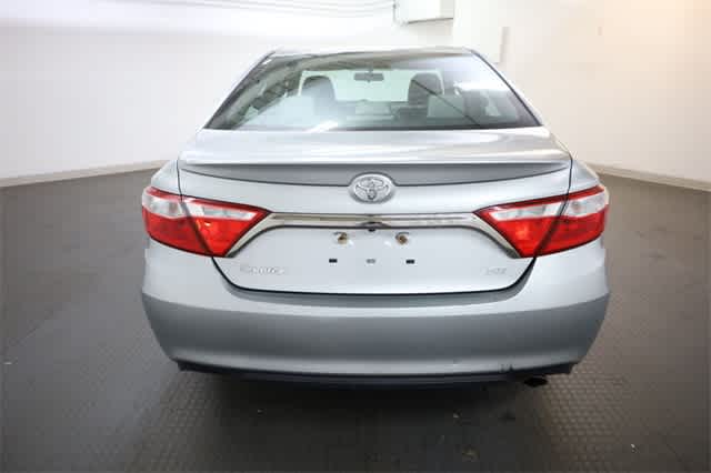Thumbnail: 2016 Toyota Camry - 6