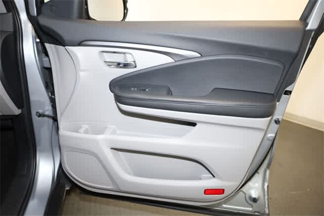 Thumbnail: 2022 Honda Pilot - 23
