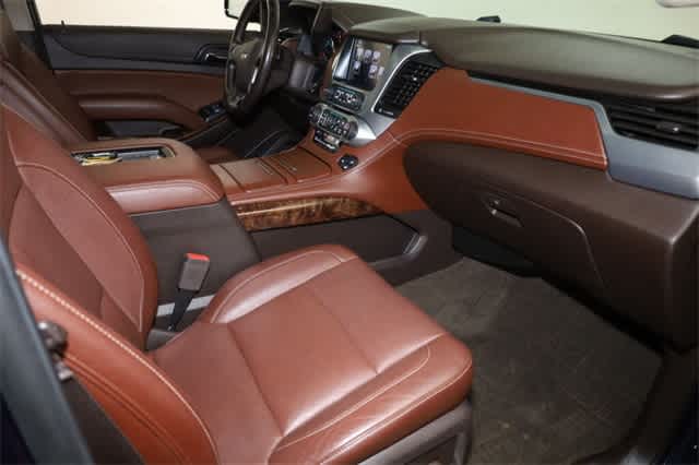 Thumbnail: 2019 Chevrolet Tahoe - 19