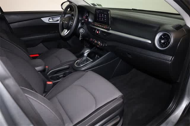 Thumbnail: 2024 Kia Forte - 19