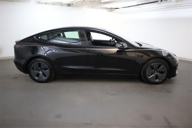 Thumbnail: 2022 Tesla Model 3 - 9