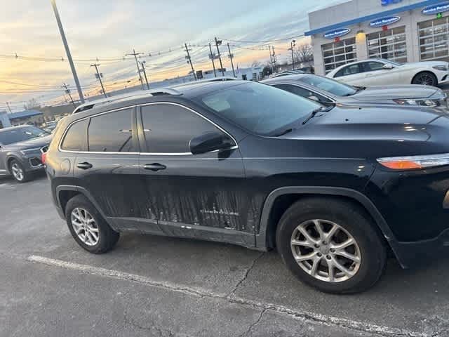 Thumbnail: 2015 Jeep Cherokee - 21