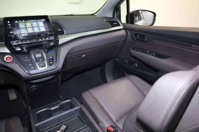 Thumbnail: 2018 Honda Odyssey - 24