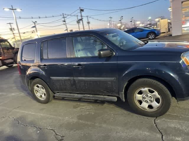 Thumbnail: 2011 Honda Pilot - 18