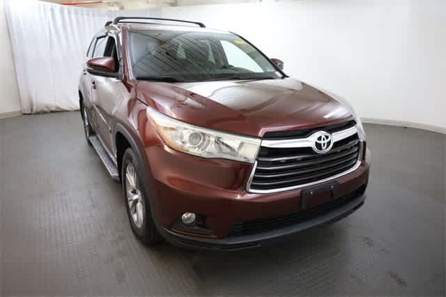 Thumbnail: 2015 Toyota Highlander - 11
