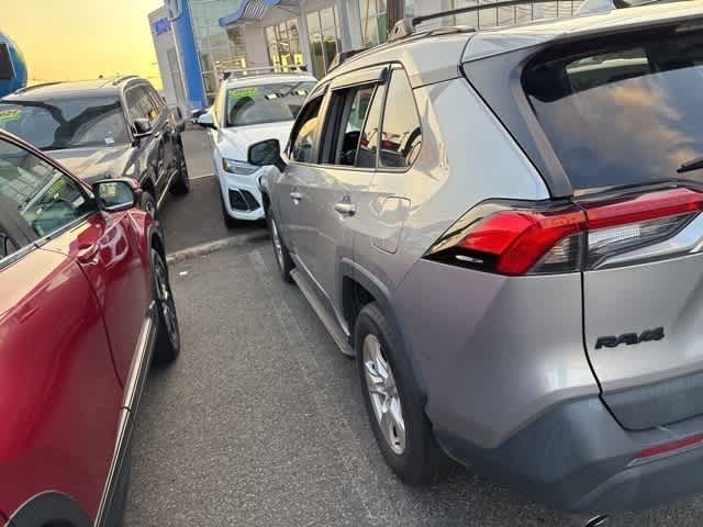 Thumbnail: 2021 Toyota RAV4 - 4