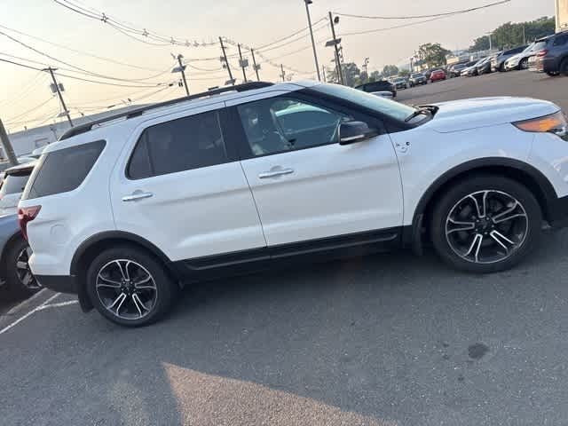 Thumbnail: 2014 Ford Explorer - 16