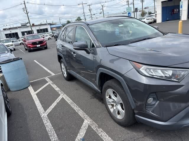 Thumbnail: 2019 Toyota RAV4 - 31
