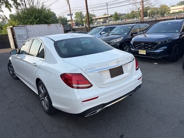Thumbnail: 2018 Mercedes-Benz E-Class - 10
