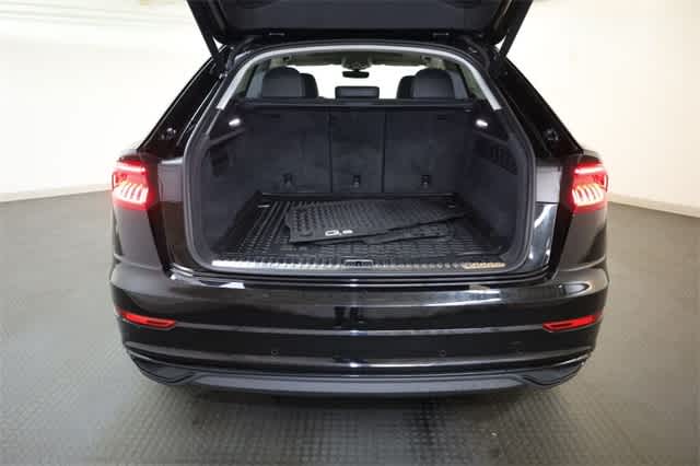 2022 Audi Q8 Premium 36