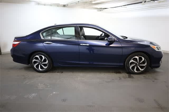 Thumbnail: 2017 Honda Accord - 9