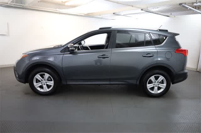 Thumbnail: 2014 Toyota RAV4 - 3