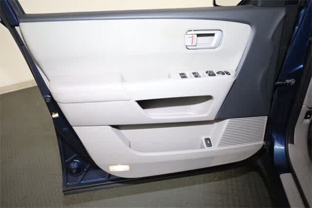 Thumbnail: 2015 Honda Pilot - 13