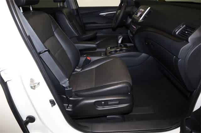 Thumbnail: 2019 Honda Ridgeline - 20