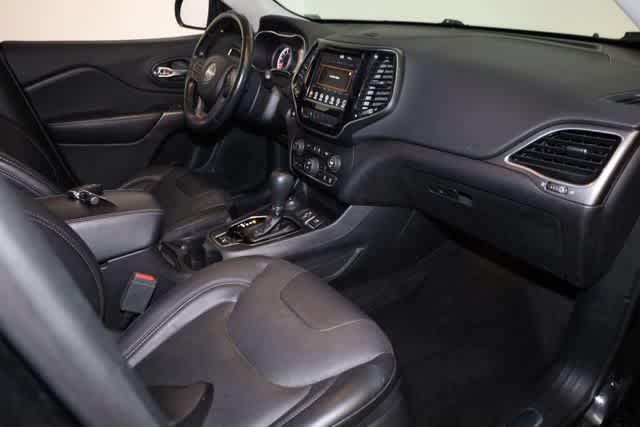 Thumbnail: 2019 Jeep Cherokee - 36