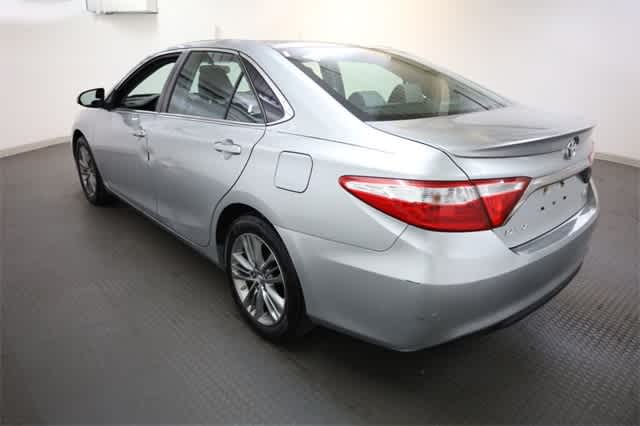 Thumbnail: 2016 Toyota Camry - 4