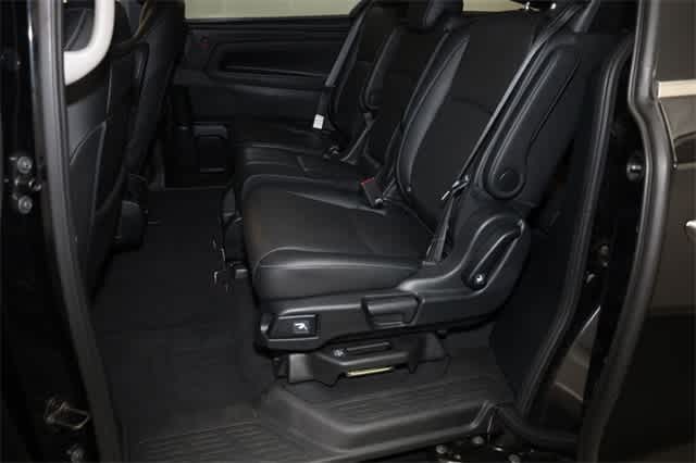 Thumbnail: 2022 Honda Odyssey - 22