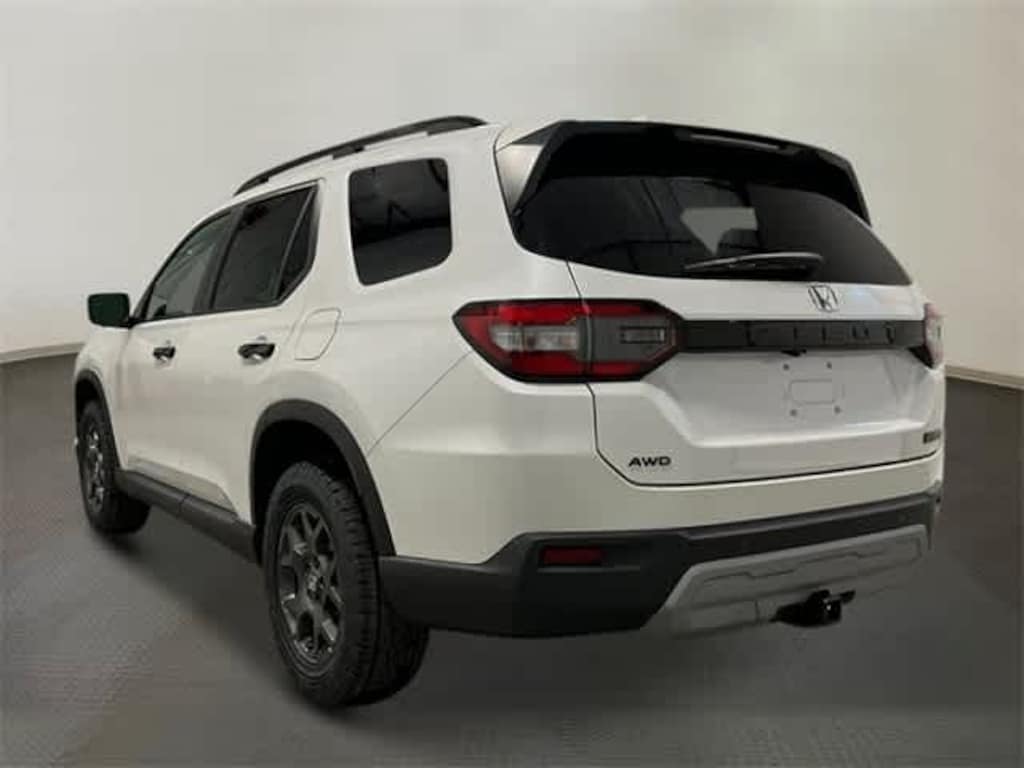 New 2025 Honda Pilot TrailSport SUV