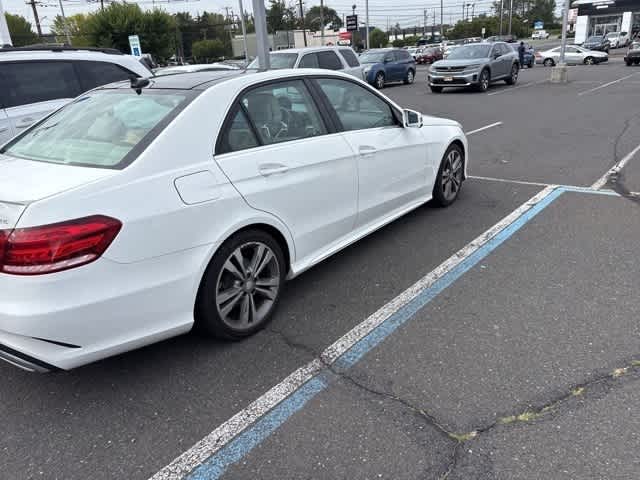 Thumbnail: 2016 Mercedes-Benz E-Class - 11