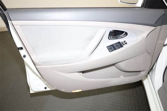 Thumbnail: 2009 Toyota Camry - 13