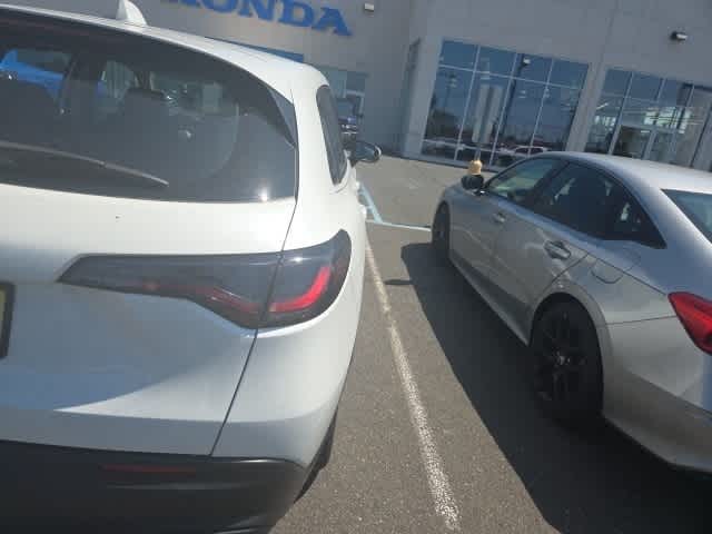 Thumbnail: 2023 Honda HR-V - 10